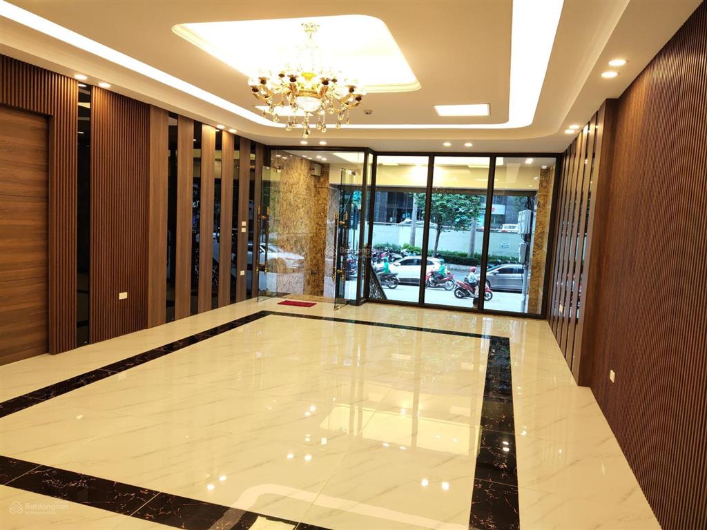 Bán nhà phố hoàng ngân, quan nhân quanh 40 tỷ 180m2 mt 8m 3 mặt thoáng có gpxd 7 tầng ô tô vào