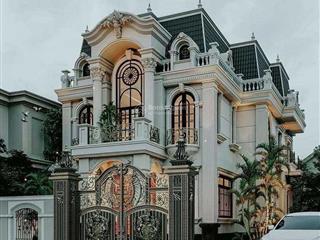 Bán bt cầu giấy, làng quốc tế thăng long 9x tỷ 240m2 đường 15m nhà đẹp gần công viên nghĩa đô