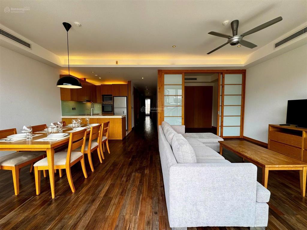 Bán nhà phố trịnh công sơn view đại lộ cảnh quan sông hồng, hồ tây 130 tỷ 205m2 xây 8 tầng 400tr/th
