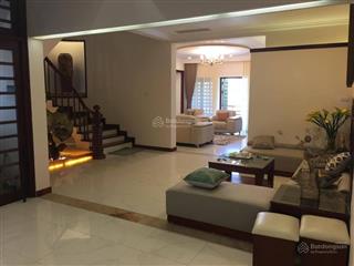 Bán nhà phân lô ngọc khánh, nguyễn chí thanh 33 tỷ 100m2 mt 6m xây 5 tầng 3 mặt thoáng ngõ 2 ô tô