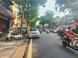 Mặt phố phùng hưng, hoàn kiếm. 1 sổ vuông đẹp 103m2 mặt tiền 5.4m giá quá ngon 89.5 tỷ