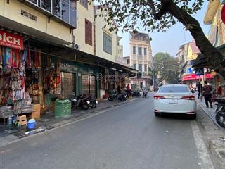 Mặt phố quận hoàn kiếm 550m ra hồ gươm, sổ vuông mặt tiền 5m lô góc chỉ 3x tỷ