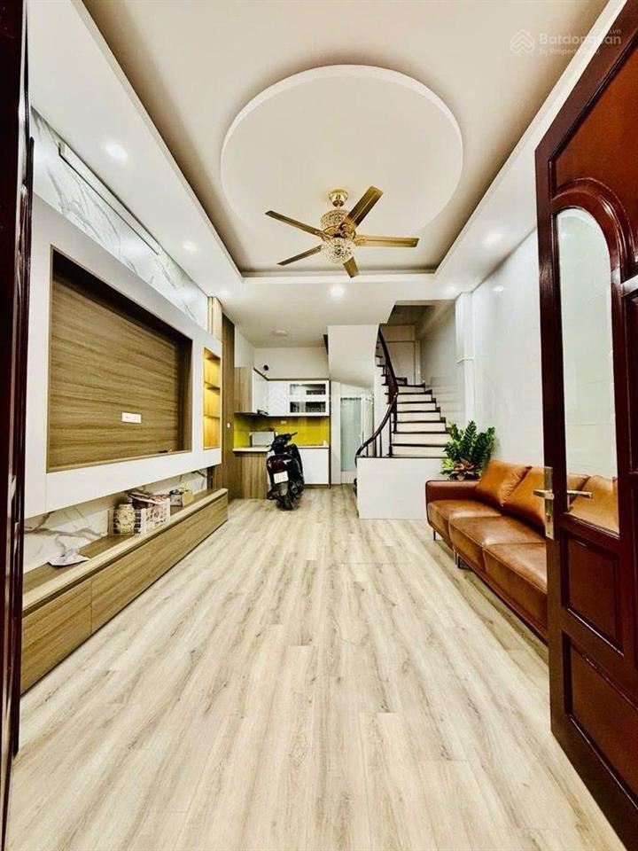 Siêu phẩm bồ đề  gần hồ nhà đẹp mới, full nội thất vài phút sang phố cổ