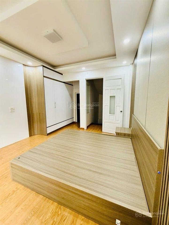 Siêu phẩm bồ đề  gần hồ nhà đẹp mới, full nội thất vài phút sang phố cổ