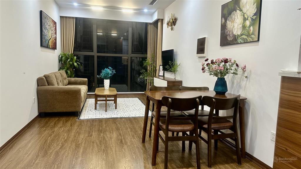 Bán rất gấp căn hộ 3pn 2wc 121m2 tại tòa 17t11 hoàng đạo thuý, cầu giấy, hà nội, giá 9,8 tỷ