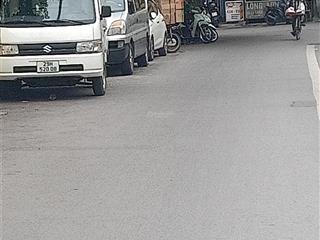 Chính chủ cần bán đất khu phố hoàng quốc việt bưởi dtsđ 100m ,mt 7m giá 35 tỷ . 0936 011 ***