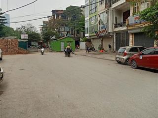 Chính chủ bán đất phân lô khu phố hoàng quốc việt dtsđ 80m ,mt 5m giá 19,5 tỷ. 0936 011 ***