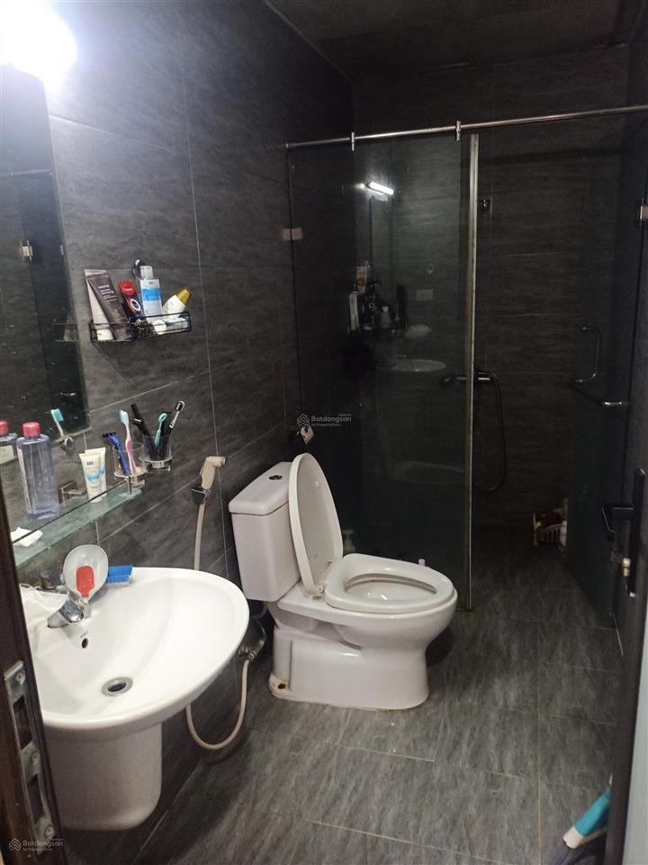 Bán nhà trong khu thị trấn trôi hoài đức hà nội dtsđ 35m2 x 5t, mt 3,6m. giá 5,8 tỷ.  093601196