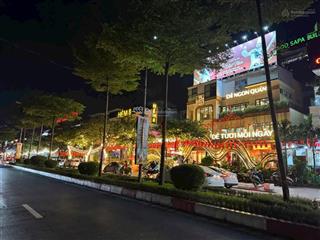 Bán biệt thự đơn lập ngoại giao đoàn 360m2, mt 20m, 4 tầng. vị trí đẹp, giá tốt