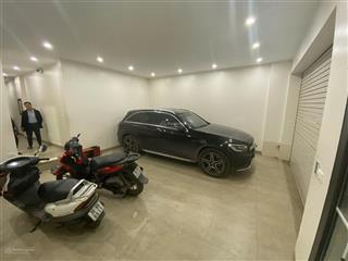 Bán nhà phố đội cấn 55.1m2 x 6 tầng. gara ô tô, thang máy. nhà 2 mặt tiền. 4m và 6m. giá 19,7tỷ