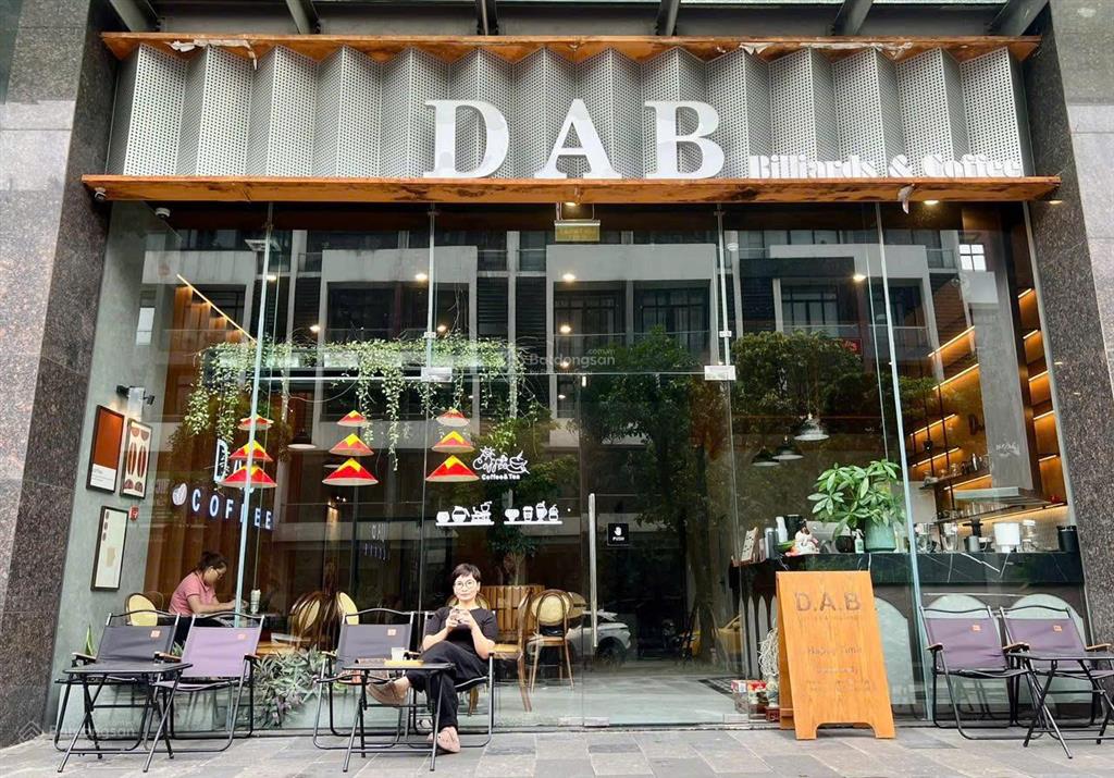 Cần bán shophouse chân đế chung cư bình minh garden 228.34m2 giá 25 tỷ full đồ đang kinh doanh