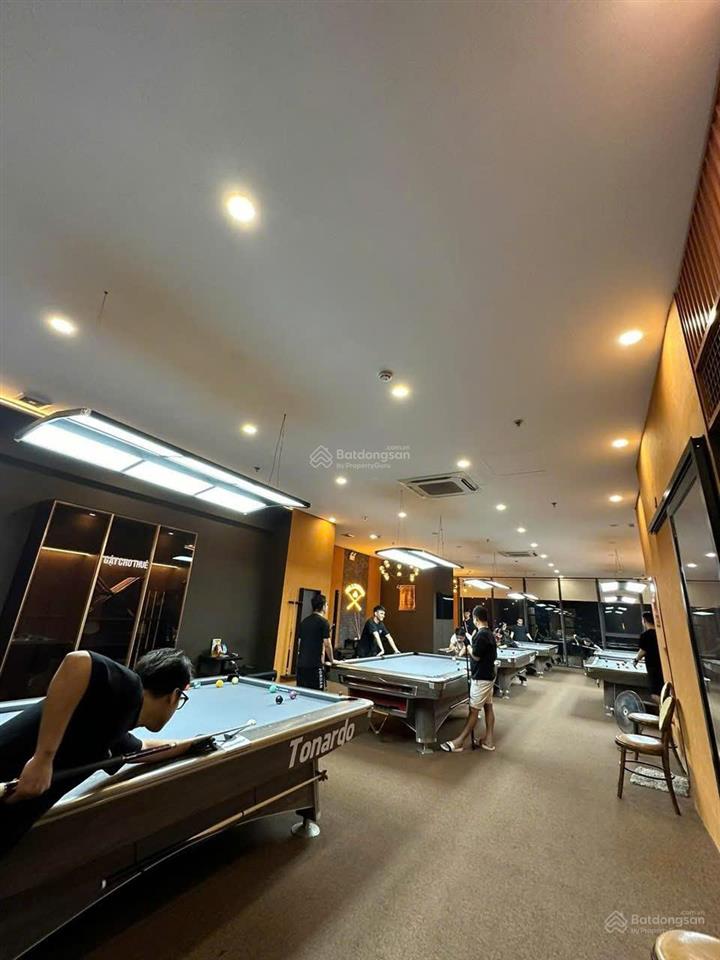 Cần bán shophouse chân đế chung cư bình minh garden 228.34m2 giá 25 tỷ full đồ đang kinh doanh