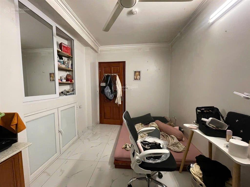 Cực hiếm căn hộ dòng tiền 58m2 nhỉnh 9 tỷ, gồm 9 phòng khép kín cho thuê, phố trần đại nghĩa, hn