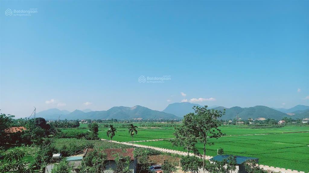 Tôi cần bán lô đất nghỉ dưỡng hơn 2000m2, view thẳng cánh đồng và đồi núi. mặt tiền tới 56m