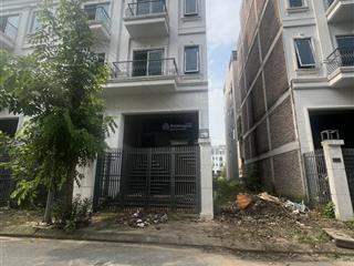 Bán liền kề happy land đông anh, diện tích 80m2, gần vườn hoa trung tâm, đường rộng 13.5m