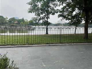 Bán biệt thự thành phố giao lưu, diện tích 240m, view thẳng ra hồ, mặt đường 30m kinh doanh