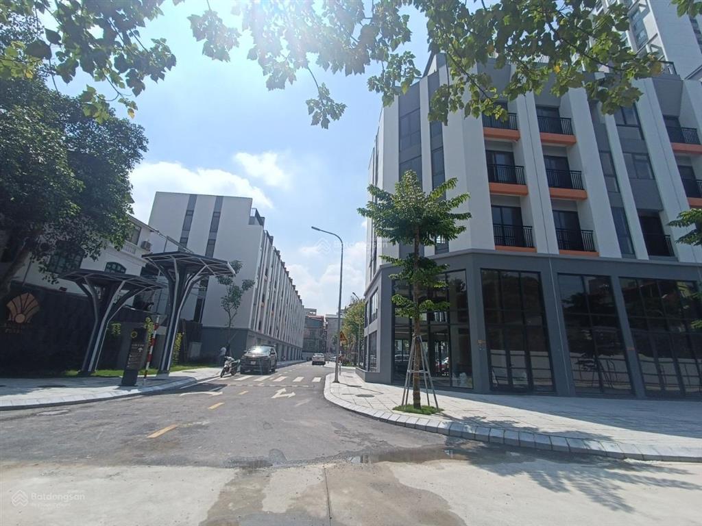 Bán nhanh căn liền kề hoàng thành pearl mặt đường nguyễn văn giáp.  0989 182 ***