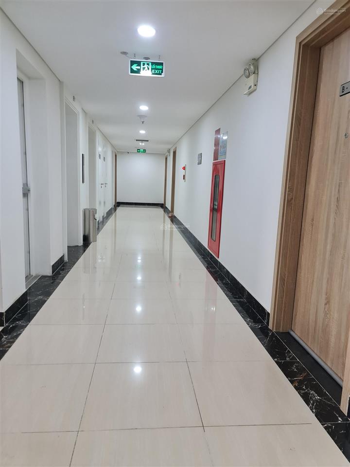 (gấp) chủ nhà cần chuyển sang căn 3 ngủ nên bán gấp căn 2 ngủ 72m2, view sông, sổ đỏ, tầng cao
