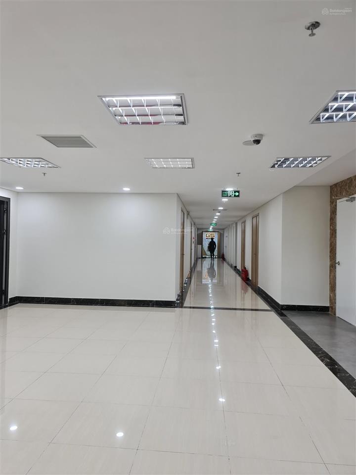 (gấp) chủ nhà cần chuyển sang căn 3 ngủ nên bán gấp căn 2 ngủ 72m2, view sông, sổ đỏ, tầng cao