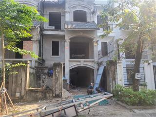 Chính chủ bán nhà vườn a19 dt 120m2 thô 3.5 tầng vị trí kinh doanh kđt geleximco lê trọng tấn