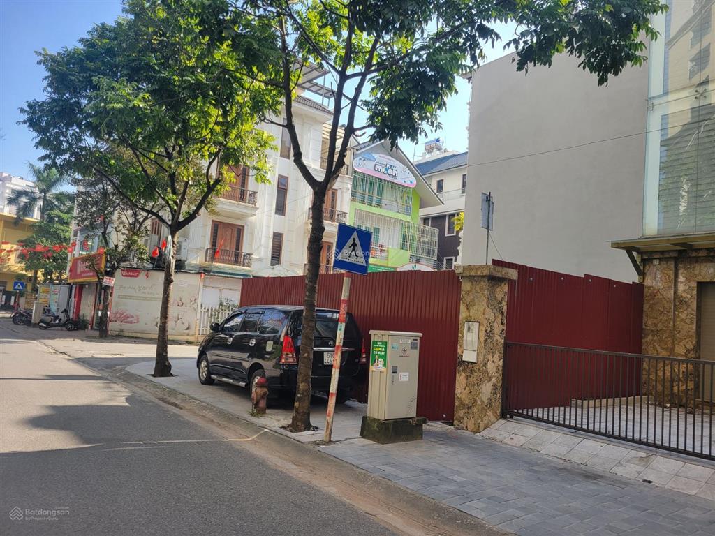 Chính chủ bán biệt thự nhà văn phòng kết hợp ở kđt trung văn hancic 210m