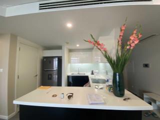 Bán căn hộ cao cấp 395 lạc long quân, 99m2, 2pn 2wc có view hồ