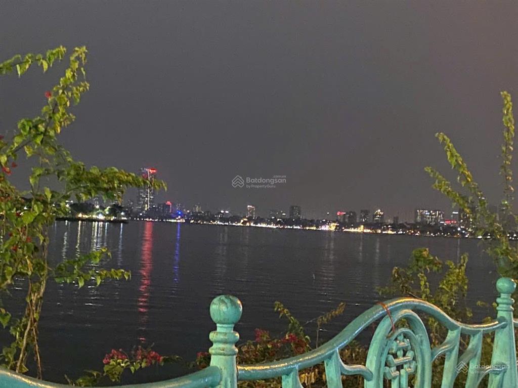Bán nhà mặt phố tại đường lạc long quân, tây hồ, hà nội