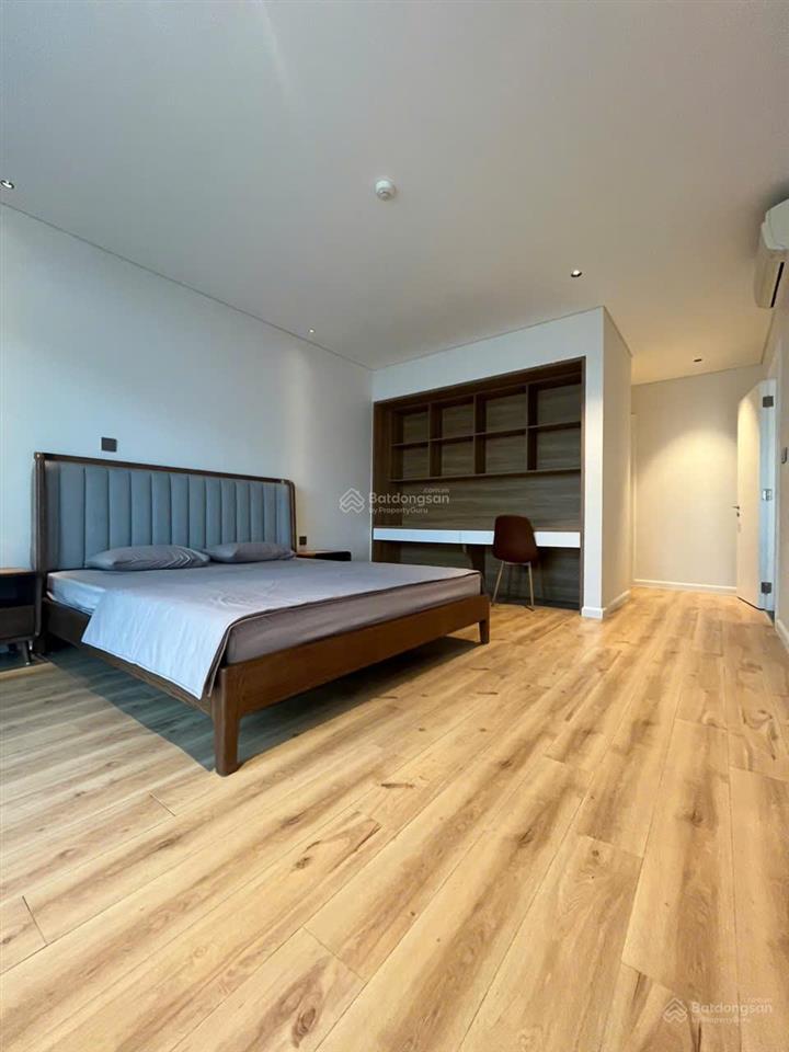 Bán căn hộ 121 m2 tòa watermark số 395 lạc long quân