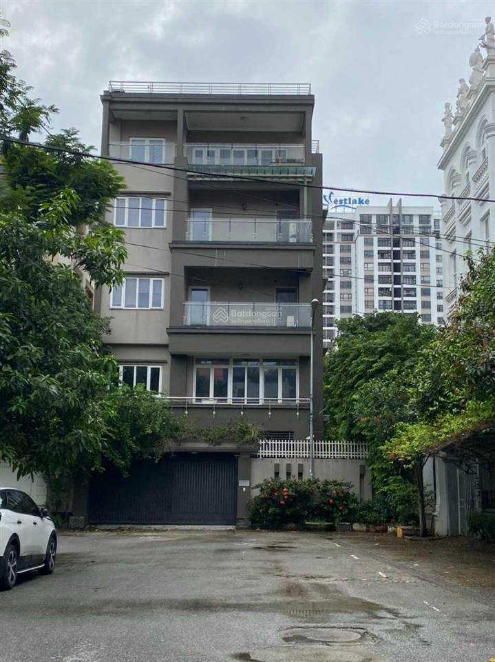 Cho thuê bt vườn đào 250m2 x4 tầng gần lotte, ciputra, đường lạc long quân, võ chí công