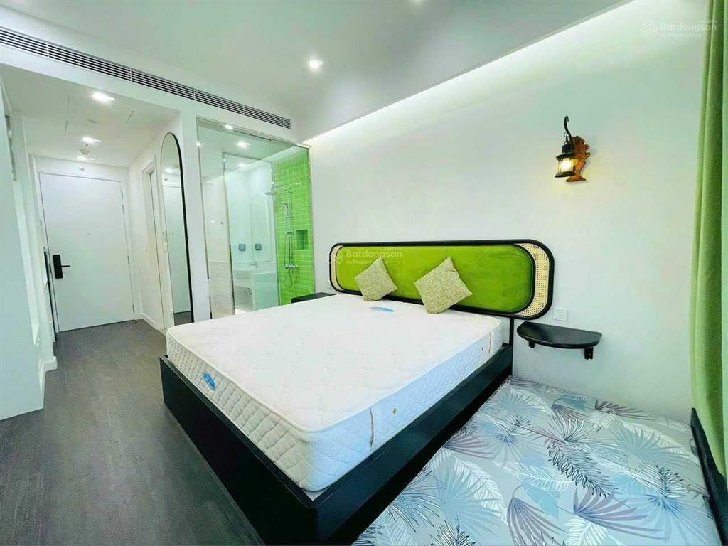 Duy nhất một căn studio cắt lỗ  full nội thất  tòa s2  giá 2,5 tỷ bao phí