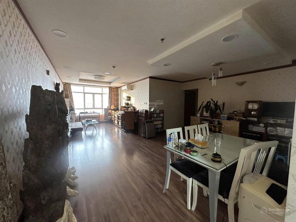 Cho thuê căn hộ giai việt tạ quang bửu, p5, q8. 2pn, 115m2, 13tr/th.  0901 341 *** phương