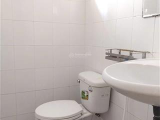 Bán c/c đồng diều, p4, q8. thang bộ lầu 1, 75m2, 2pn, giá 2,7 tỷ.  0901 341 *** phương