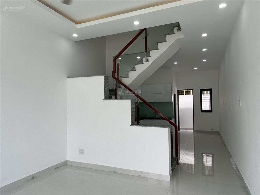 Cho thuê nhà phố 1 trệt 1 lầu phước đông new city, giá chỉ 8 triệu/tháng