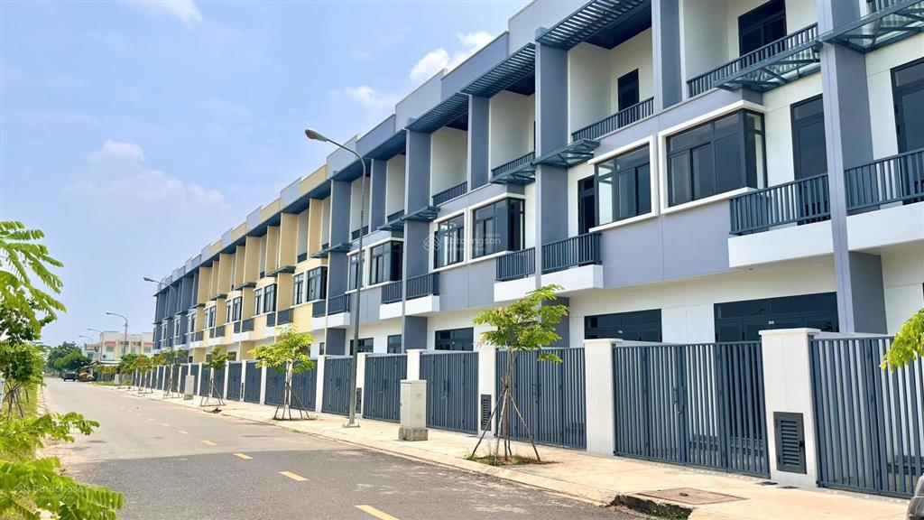 Bán nhà phố phước đông new city giá chỉ 1,3 tỷ, sổ hồng riêng