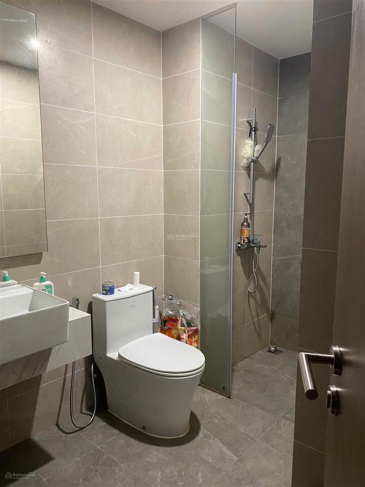 Bán căn 2pn+ view hồ bơi tầng trung giá 4.380 tỷ
