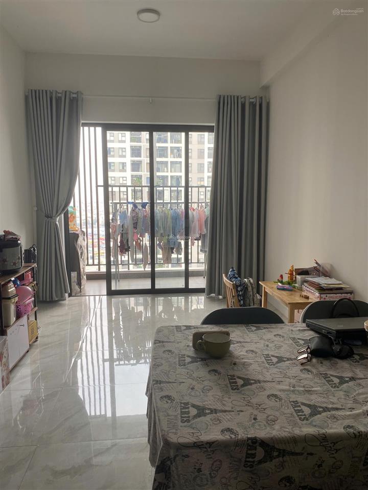 Bán căn 2pn+ view hồ bơi tầng trung giá 4.380 tỷ