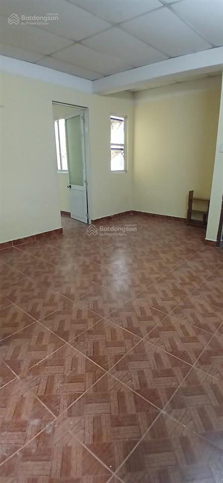 Chính chủ cho thuê phòng lớn thang bộ lầu 4 hợp khách có sẵn nội thất ở quận bình thạnh