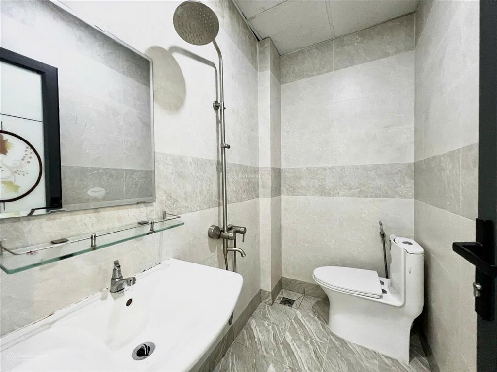 Cho thuê phòng căn hộ mini quận 4  sát trung tâm q1 giá chỉ 6,5 triệu/tháng có ban công