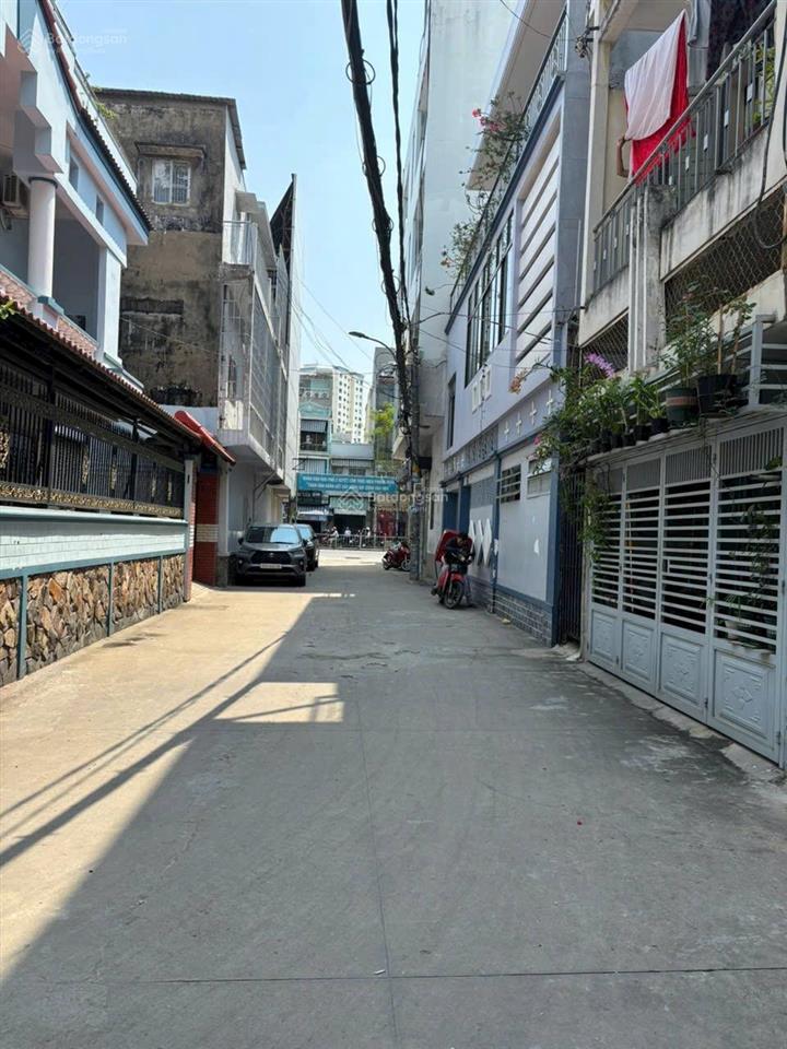 Nhà hẻm xe tải sát q1 ngã tư hàng xanh bình thạnh 3.7x16m 4 tầng sổ đẹp chỉ 11.6 tỷ chính chủ