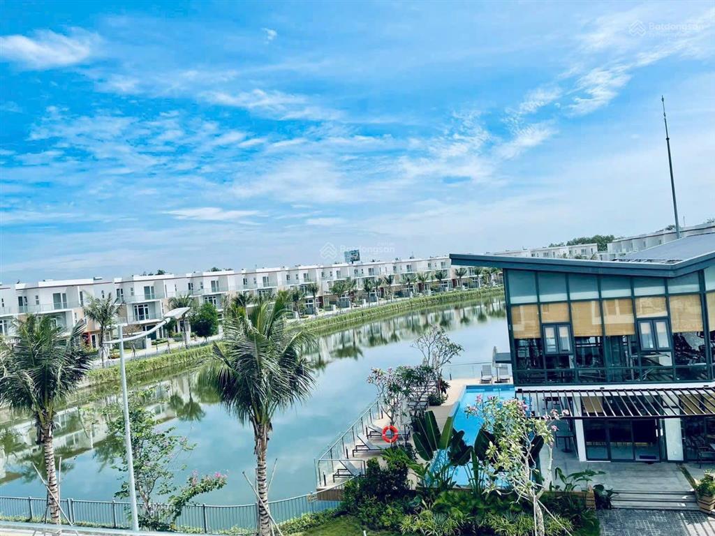 Nhà hẻm xe tải sát q1 ngã tư hàng xanh bình thạnh 3.7x16m 4 tầng sổ đẹp chỉ 11.6 tỷ chính chủ