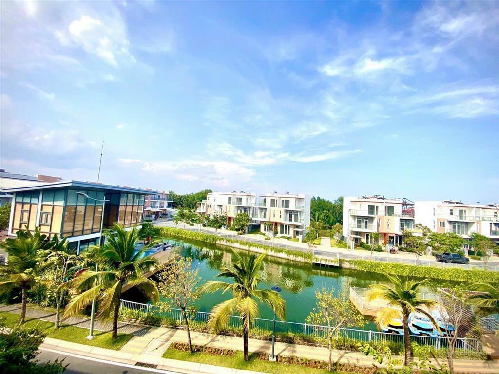 Dragon village 90m2 full nội thất sổ hồng sẳn chỉ 8 tỷ  em ạ 0938 030 ***