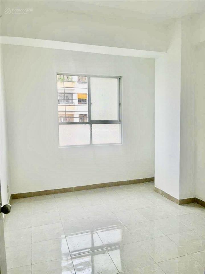 Chung cư ngô gia tự b q10 tầng cao thoáng 60m2  có sổ hồng chỉ 3,65 tỷ full nt