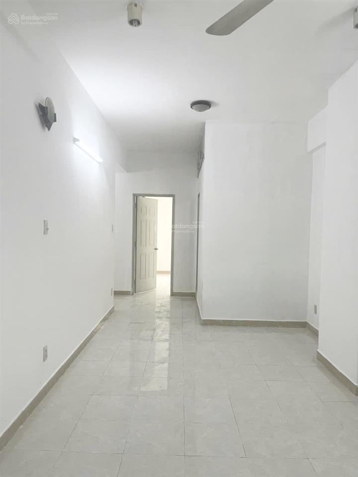 Chung cư ngô gia tự b q10 tầng cao thoáng 60m2  có sổ hồng chỉ 3,65 tỷ full nt