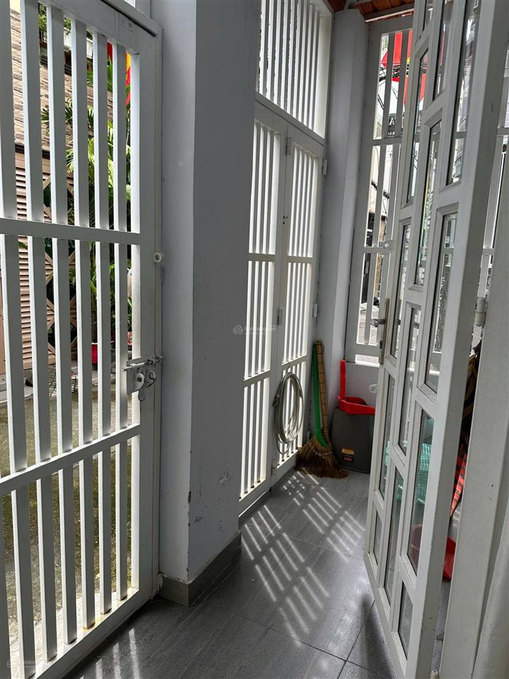 Nhà hẻm xe hơi trần hưng đạo khu hành chính q1  gần phố bùi viện. chỉ 8,59 tỷ sổ đầy đủ