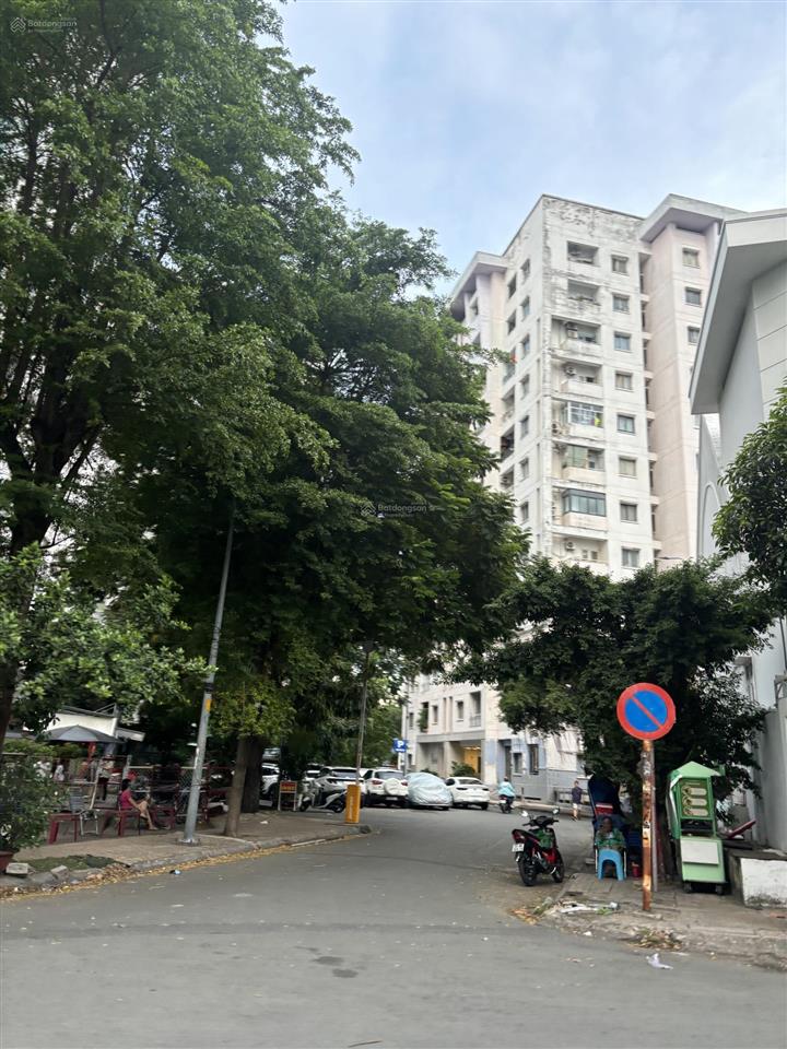 Căn hộ phú thọ ngay coopmart lữ gia 65m2 có sổ hồng chỉ 3,8 tỷ