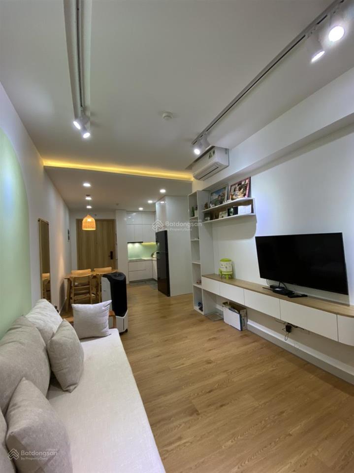 Bán nhanh căn hộ emerald 2pn2wc, dt 71m2, có sẵn nội thất, view hướng hồ sinh thái, giá 4.5 tỷ