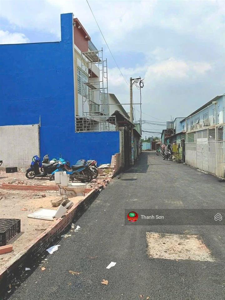 Bán đất thổ cư dt 96m2 sổ hồng riêng kdc sát chợ đầu mối nông sản