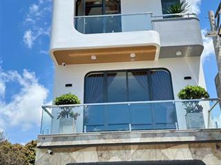 Bán nhà 5 tầng dtsd 300m2 đường nguyễn thị sóc