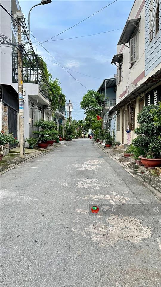 Bán đất thổ cư dt 198m2, sổ hồng riêng đường bà điểm 4