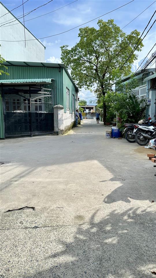 Bán gấp nhà dt 600m2 sổ hồng riêng đường xuân thới đông 1